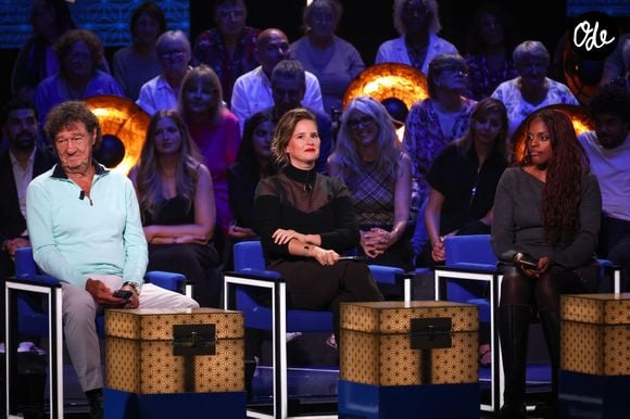 Exclusif - Robert Charlebois, Elodie Poux, Mentissa lors de l'enregistrement de l'émission "La Boîte à secrets", présentée par F.Bollaert et diffusée le 23 octobre sur France 3, à Paris, France, le 15 septembre 2026. © Jack Tribeca/Bestimage