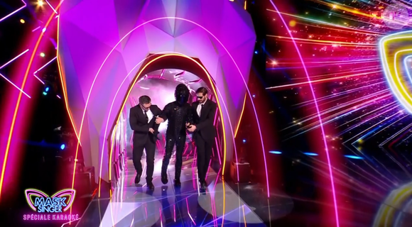 Le Pilote dans "Mask Singer 7", capture d'écran TF1