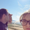 Ludovic (L'amour est dans le pré) et sa chérie Julia témoins des flammes qui mettent à sac le département de l'Aude