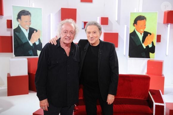 Lors de l'émission du 26 janvier 2025, Didier Barbelivien sera également aux côtés de Michel Drucker
Exclusif - Didier Barbelivien et Michel Drucker - Enregistrement de l'émission Vivement Dimanche speciale Julio Iglesias au studio Rive gauche, presentée par Michel Drucker . Diffusion sur France 3 le 26/01/2025 .