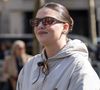 Un choix loin d’être anodin puisqu'avec sa participation remarquée à l’Eurovision et un César du Meilleur Espoir pour La Famille Bélier, Louane s’impose depuis plusieurs années comme une figure populaire et moderne. 

Louane au défilé Miu Miu "Collection Femme Prêt-à-Porter Automne/Hiver 2026-2027" lors de la Fashion Week de Paris, le 10 mars 2026
© Florian Lavielle / Bestimage