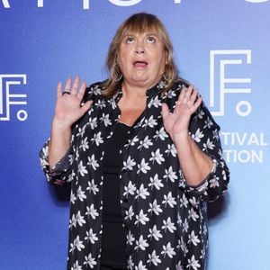 Michèle Bernier au photocall de la projection de "Parfum du Bonheur" lors du 27ème Festival de la Fiction de la Rochelle, lFrance, le 19 septembre 2025. © Denis Guignebourg/Bestimage