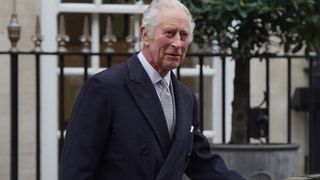 Atteint d'un cancer depuis plus d'un an, Charles III se confie ouvertement comme il ne l'a jamais fait : "Je peux témoigner"