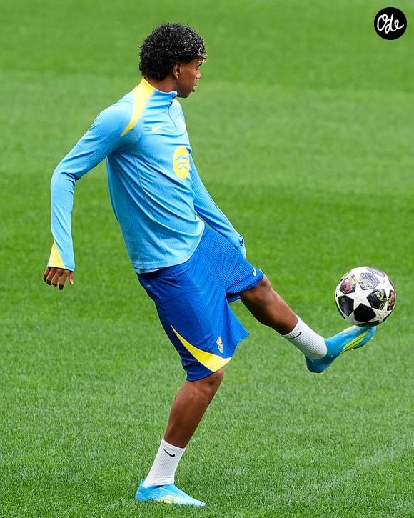 Lamine Yamal, du FC Barcelone, lors d'une séance d'entraînement avant le match retour des quarts de finale de la Ligue des champions de l'UEFA contre l'Atlético de Madrid. 13 avril 2026. © Acero/Alterphotos/Psnewz/Bestimage