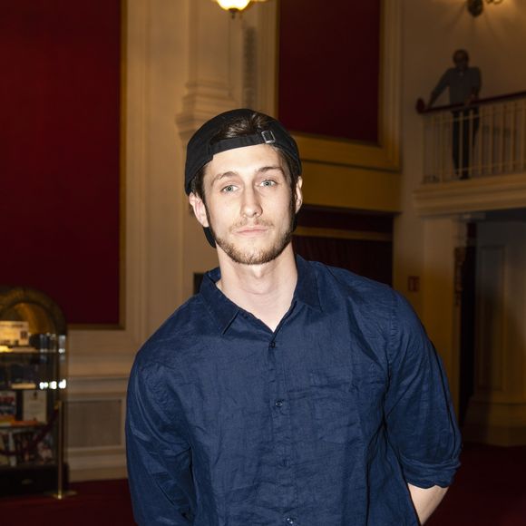 Exclusif - Jean-Baptiste Maunier - Backstage de l'enregistrement de l'émission "On refait les grands duos d'humour" au Théâtre de Paris, diffusée le 21 septembre sur France 3. Le 29 mai 2018
© Romual Meigneux-Pierre Perusseau / Bestimage