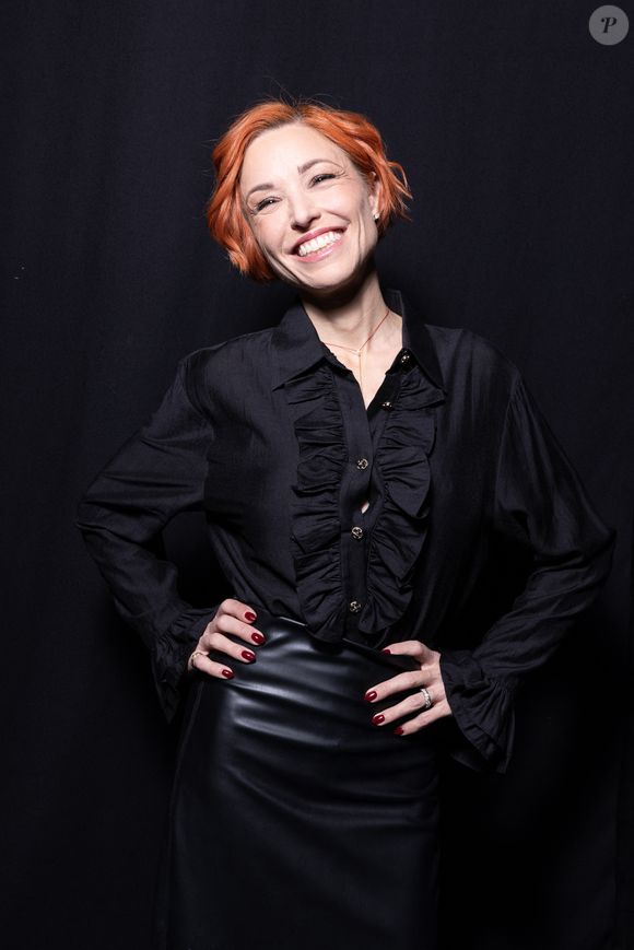 Une bien belle victoire pour Natasha St-Pier qui renforce ainsi un peu plus ses liens avec la France.

Exclusif - Natasha St Pier en backstage de l'enregistrement de l'émission "La Boîte à secrets", présentée par F.Bollaert et diffusée le 23 janvier sur France 3, dans les studios du Lendit à Saint-Denis, France, le 16 décembre 2025. © Cyril Moreau/Bestimage
