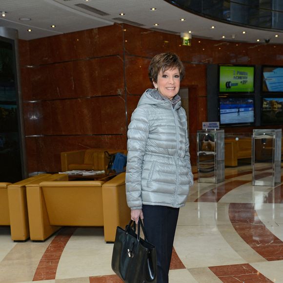 Photo d'archives du 2 novembre 2012. 24 heures avec Catherine Laborde. Journée à TF1 Météo. Catherine Laborde arrive à TF1. Photo by Pascal Baril/ABACAPRESS.COM