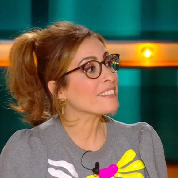 Léa Salamé dans l'émission "Quelle époque !" sur France 2 le 8 février 2024.