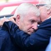 Recueillement tout près de Lyon pour un homme de légende : Karim Benzema, Luis Fernandez... de grands noms ont fait le déplacement