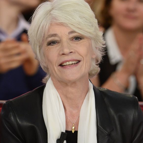 Plusieurs mois après la mort de sa maman, Françoise Hardy, la peine est toujours bien présente, pour lui, tout comme les artistes très attachés à cette chanteuse.

Françoise Hardy - Enregistrement de l'emission "Vivement Dimanche" a Paris le 24 septembre 2013. L'emission sera diffusee le 29 septembre 2013.