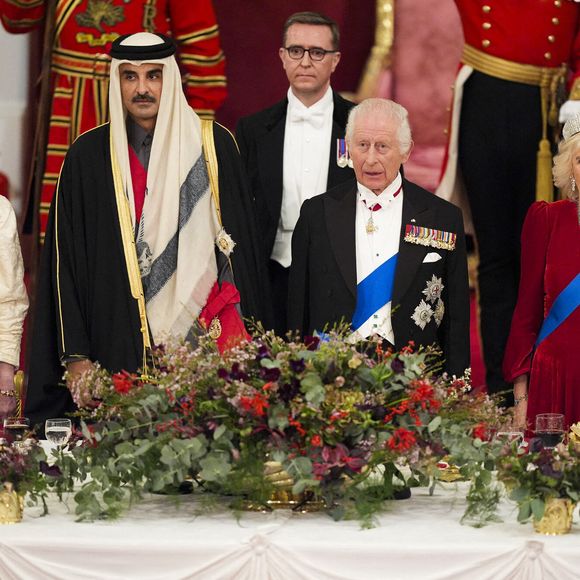Le roi Charles III et la reine Camilla avec l'émir du Qatar Cheikh Tamim bin Hamad Al Thani et la princesse royale lors d'un banquet d'État au palais de Buckingham, à Londres, pendant la visite d'État au Royaume-Uni de l'émir du Qatar et de la première de ses trois épouses. Londres, Royaume-Uni, mardi 3 décembre 2024. Photo by Jordan Pettitt/PA Wire/ABACAPRESS.COM