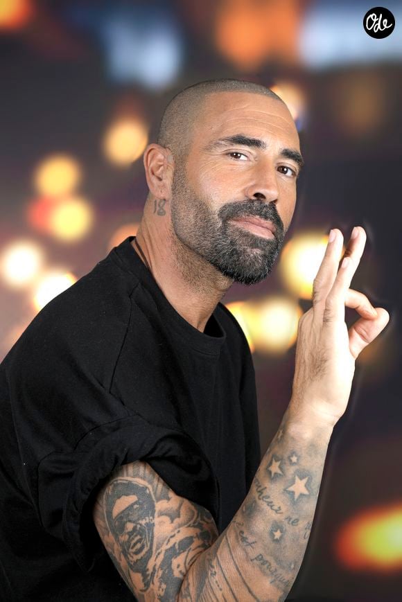 Si l’heure de la photo tant attendue avec ses deux jumeaux dans les bras a enfin sonné en ce dimanche 9 août 2026...

Exclusif - Portrait de Sofiane Tadjine-Lambert (Star Academy 4) à Paris, le 11 octobre 2023.
© Cédric Perrin/Bestimage
