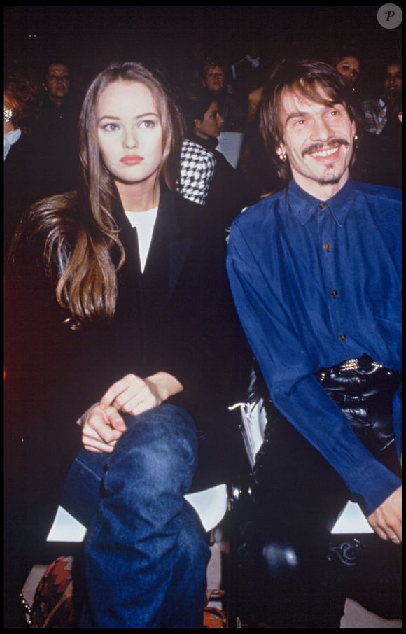 Archives : Florent Pagny et Vanessa Paradis lors du défilé de mode Chanel à Paris en 1992.
Crédit : BERTRAND RINDOFF PETROFF / BESTIMAGE