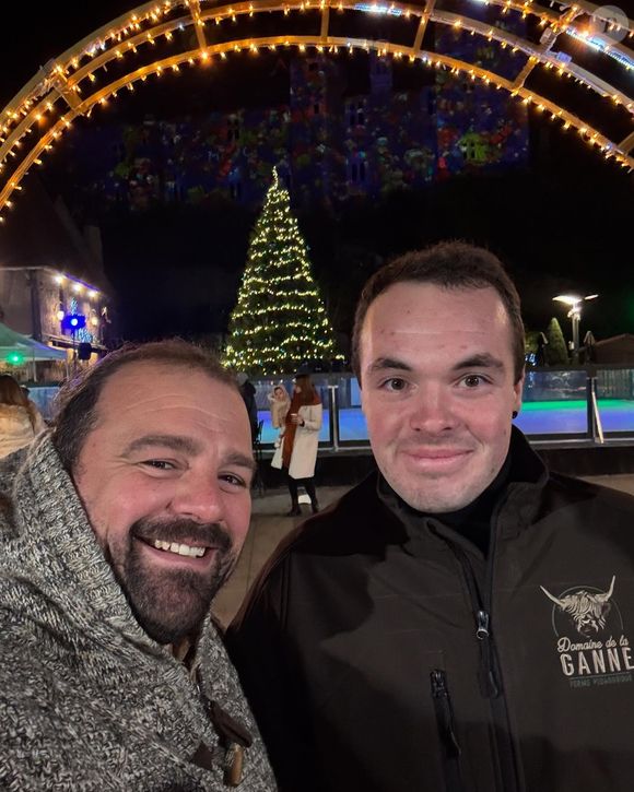 Guillaume Pobeaud (alias Guillaume l'Auvergnat) et Tom de "L'Amour" est dans le pré saison 17 - 25 décembre 2024 © Instagram