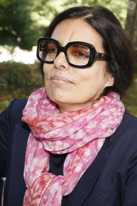 Amoureuse d'équitation, elle est également très engagée dans la philanthropie et la santé publique. 

Françoise Bettencourt-Meyers était avant Alice Walton la femme la plus riche du monde.  CEDRIC PERRIN / BESTIMAGE