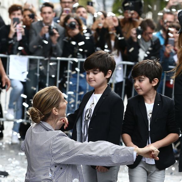 Eddy et Nelson Angelil avec Céline Dion quitte l'hôtel Royal Monceau le 10 août 2017. © Agence/Bestimage