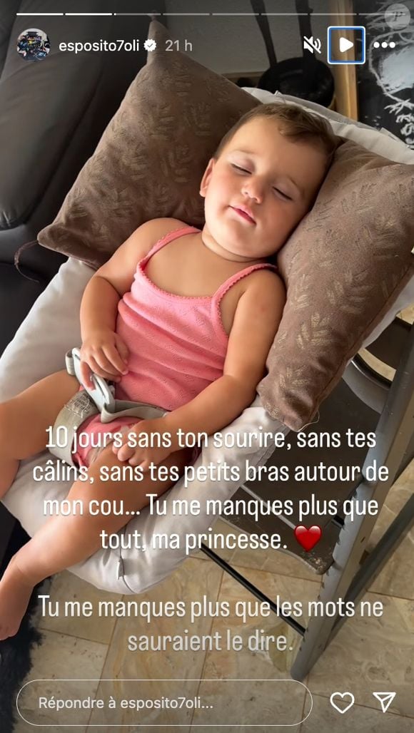 L'intéressé a d'ailleurs publié une tendre vidéo de sa cadette qu'il n'aurait pas vu depuis plus d'une semaine. "10 jours sans ton sourire, sans tes câlins, sans tes petits bras autour de mon cou (...). Tu me manques plus que les mots ne sauraient le dire".