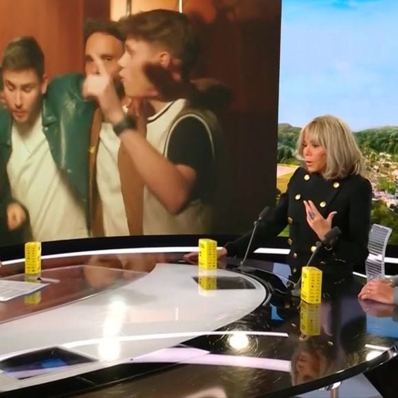 L'hymne des Pièces Jaunes chantés par des artistes, dont des anciens de "The Voice" et de la "Star Academy"