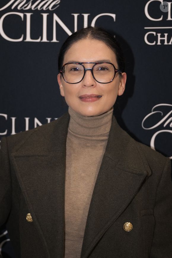 Lucie Bernardoni au photocall pour la soirée "Inside Clinic" à la clinique des Champs Elysées, à Paris, France, le 8 octobre 2025. © Florian Lavielle/Bestimage