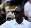 Le deal ayant été conclu, le restaurant s'est retrouvé entièrement privatisé et a donc fermé ses portes au public pendant une bonne partie de la semaine dernière.

Omar Sy - Arrivées au défilé de mode Louis Vuitton Homme, Collection Printemps-Été 2026 dans le cadre de la Fashion Week de Paris le 24 juin 2025. © Anne-Sophie guebey / Bestimage