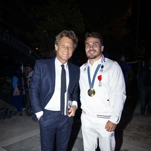 Exclusif - No Web - Laurent Delahousse et Antoine Dupont - Backstage - Personnalités sur le plateau de l'émission "Paris 2024 : merci ! La grande soirée événement" sur les Champs-Elysées à Paris, à l'occasion des Jeux Olympiques et Paralympiques Paris 2024, diffusée en direct sur France 2, le 14 septembre 2024
© Perusseau-Ramsamy / Bestimage