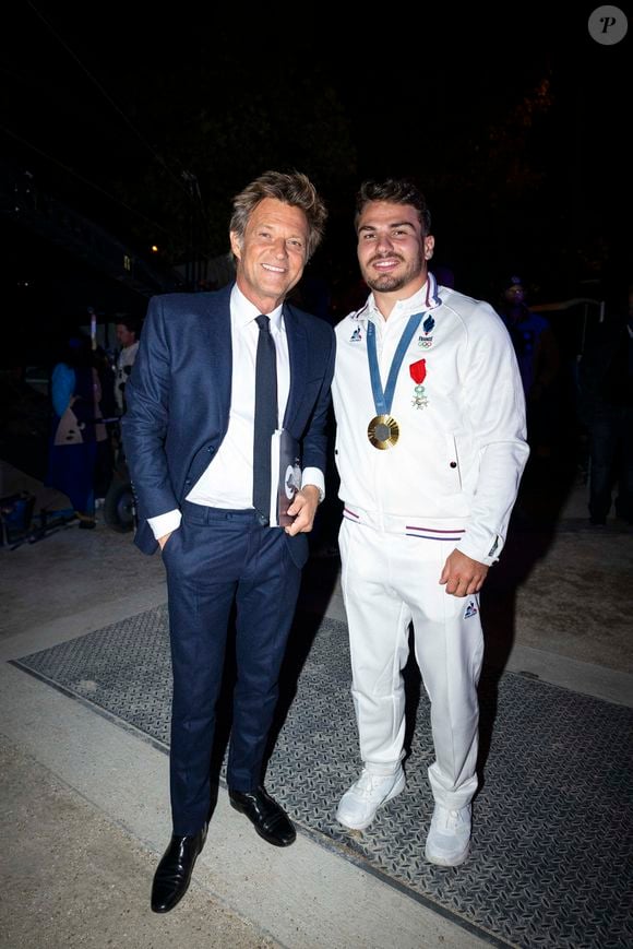 Exclusif - No Web - Laurent Delahousse et Antoine Dupont - Backstage - Personnalités sur le plateau de l'émission "Paris 2024 : merci ! La grande soirée événement" sur les Champs-Elysées à Paris, à l'occasion des Jeux Olympiques et Paralympiques Paris 2024, diffusée en direct sur France 2, le 14 septembre 2024
© Perusseau-Ramsamy / Bestimage