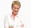 "On me comparait tout le temps à elle. Moi, j’étais vachement moins bien. Pas dans le moule", avouait la journaliste à Konbini.

Elise Lucet lors de la conférence de rentrée France 2 au théâtre du Rond Point en 2020 © Guillaume Gaffiot /Bestimage