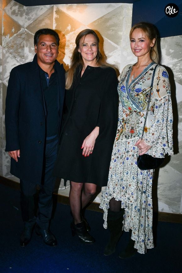 Adriana Karembeu et sa sœur Natalia assistent à la cérémonie du Top Model International 2020 au Lido, le 19 janvier 2020 à Paris, en France. Photo de Laurent Zabulon/Abaca