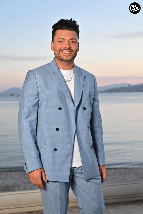 Kev Adams - Backstage et rendez-vous - Enregistrement de l'émission "L'humour à la plage" pour le 1er festival de Juan les Pins à la pinède Gould. © Bruno Bebert / JR Santini / Bestimage