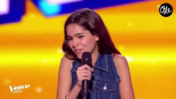 La fille de l'humoriste Jamel Debbouze et de la journaliste Mélissa Theurieau a interprété Hopelessly Devoted To You, tube de la bande originale du film Grease.

Lila Debbouze dans The Voice Kids le 22 août 2026
