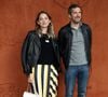 Tandis que Guillaume Canet a profité de Cassis le temps de deux jours, comme il l'a fait savoir sur son compte Instagram.

Guillaume Canet et Marion Cotillard -   People au village pour la finale hommes lors des internationaux de France de tennis de Roland Garros 2019 à Paris le 9 juin 2019.
© Jacovides - Moreau / Bestimage