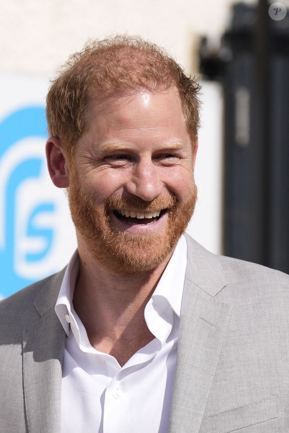 Le duc de Sussex arrive pour une visite au Community Recording Studio (CRS) à Nottingham, pour l'annonce d'un don substantiel à Children in Need pour aider à soutenir leur travail de lutte contre la violence qui affecte les jeunes. © PA Photos/ABACA