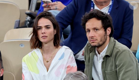 Le chanteur Vianney et sa femme Catherine Robert en tribunes lors des Internationaux de France de Tennis de Roland Garros 2025, à Paris, France, le 6 juin 2025. © Jacovides-Moreau/Bestimage