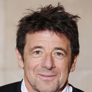 Les jeudis, vendredis et samedis, un menu à 96€ est également imposé pour toutes les réservations du second service. 

Exclusif - Patrick Bruel lors de la nomination de Stéphane Bern comme Pape du Patrimoine lors de la Saint Clément au restaurant Alain Ducasse Baccarat, à Paris, France, le 20 novembre 2025. © Denis Guignebourg/Bestimage