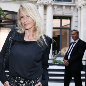 Semi-exclusif - Estelle Lefebure au cocktail à l'occasion des deux ans de la boutique du Joaillier Heurgon, à Paris, le 27 juin 2023. 

Photo : Jonathan Rebboah / Panoramic / Bestimage