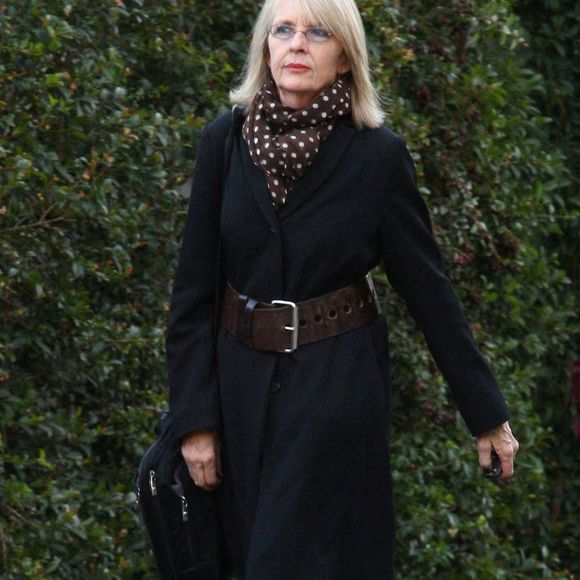 Diane Keaton est allée chercher sa fille adolescente, Dexter, à l'école aujourd'hui à Santa Monica, Los Angeles, CA, USA le 16 novembre 2009. Photo by GSI/ABACAPRESS.COM