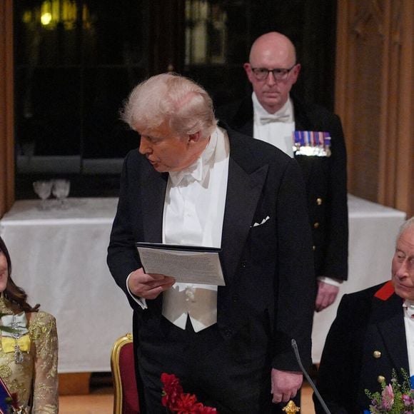 Le président américain Donald Trump prononce son discours sous le regard du roi Charles III et de la princesse de Galles lors du banquet d'État offert au président américain et à la première dame Melania Trump au château de Windsor, dans le Berkshire, au premier jour de leur deuxième visite d'État au Royaume-Uni. Mercredi 17 septembre 2025. Photo by Yui Mok/PA Wire/ABACAPRESS.COM