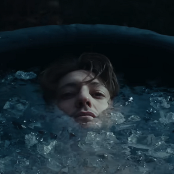 Pour se faire, on passe d'un bain glacé (idéal pour réduire les inflammations et soigner les blessures) à un sauna classique ou infrarouge (pour favoriser la circulation du sang).