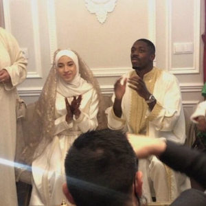 Ousmane Dembélé et Rima Edbouche sont mariés depuis plusieurs années et ont une fille ensemble

Ousmane Dembélé lors de son mariage en décembre 2021.