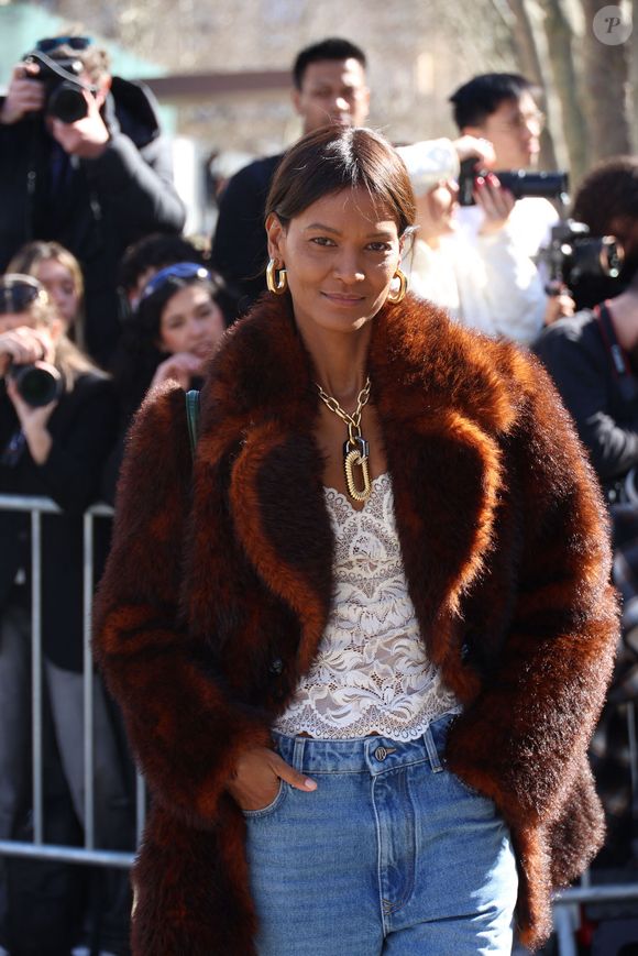 Liya Kebede aux arrivées au défilé Rabanne Mode Collection Prêt-à-Porter Automne/Hiver 2025-2026 lors de la Fashion Week de Paris (PFW) au siège de l'Unesco, à Paris, France, le 6 mars 2025. © Denis Guignebourg/Bestimage
