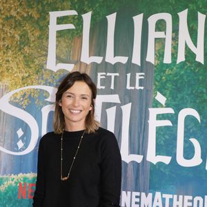 Isabelle Ithurburu - Avant-première du film "Ellian et le Sortilège" à la Cinémathèque à Paris. Le 17 novembre 2024
© Coadic Guirec / Bestimage