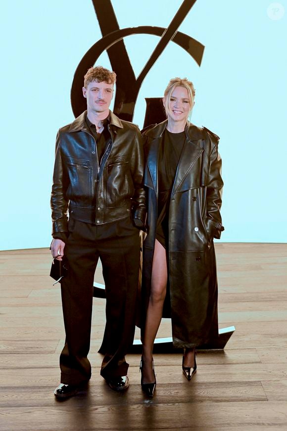 Virginie Efira a mis en pause sa carrière pour se consacrer à son deuxième enfant.

Niels Schneider, Virginie Efira au photocall du défilé Saint Laurent collection femme automne/hiver 2024-2025 lors de la fashion week à Paris (PFW) le 27 février 2024.

© Olivier Borde / Bestimage