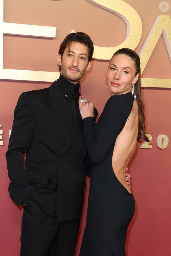 Pierre Niney, Natasha Andrews - Photocall de la 50ème édition de la cérémonie des César à l'Olympia à Paris, France, le 28 février 2025 © Dominique Jacovides - Olivier Borde / Bestimage