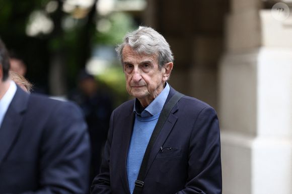 Philippe Rochot lors de la cérémonie d'enterrement de Daniel Bilalian à l'église Saint-Pierre de Neuilly-sur-Seine, près de Paris, France, le 22 mai 2025. Photo par Raphael Lafargue/ABACAPRESS.COM