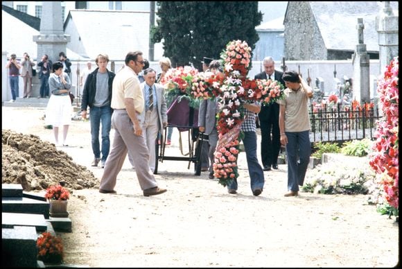 Archives : Enterrement de Patrick Dewaere @AGENCE / BESTIMAGE