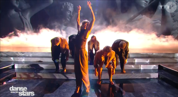Ils ont performé entre deux prestations de la soirée 

Fauve Hautot (Danse avec les stars) : Apparition surprise de son compagnon Romain, lui aussi très talentueux, capture d'écran TF1