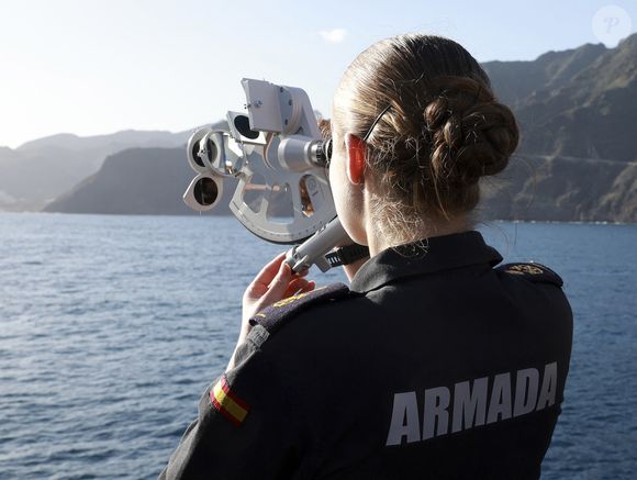 La princesse Leonor d'Espagne est en formation sur le voilier école Juan Sebastian De Elcano le 31 janvier 2025. LALO YASKY / BESTIMAGE