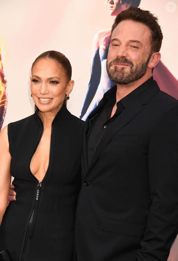 Le couple s'est séparé en 2024 et a divorcé en janvier 2025

Jennifer Lopez et Ben Affleck à une projection de Justice League. Photo : Backgrid USA / Bestimage