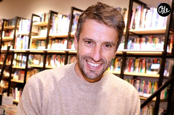 Exclusif - Tony Estanguet en séance de dédicaces pour son livre "Par Amour du Sport" à Paris, le 14 décembre 2025.
© Cédric Perrin/Bestimage