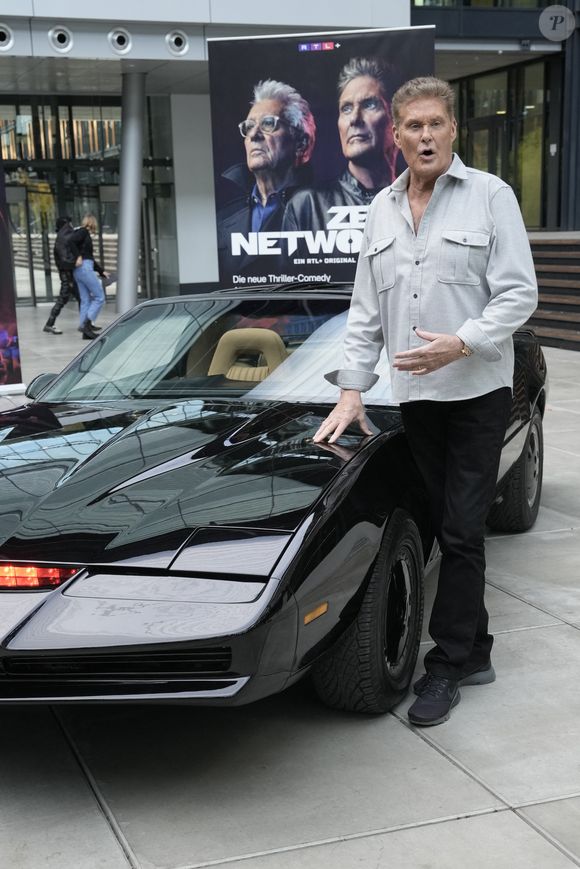 David Hasselhoff lors de la séance photo de la nouvelle série "Ze Network" (RTL+) à Cologne, le 24 octobre 2022.